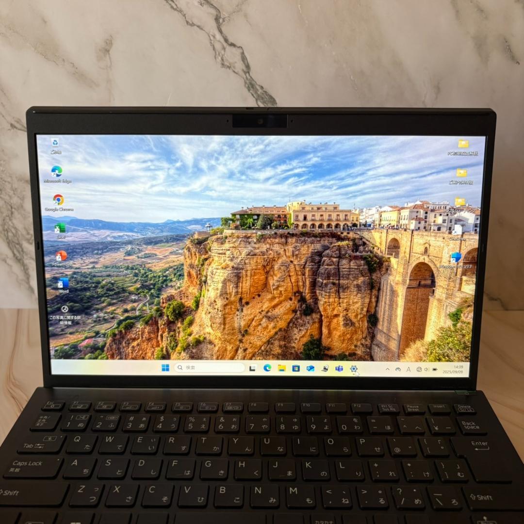 第12Corei5！SSD256GB！メモリ16GB！VAIO