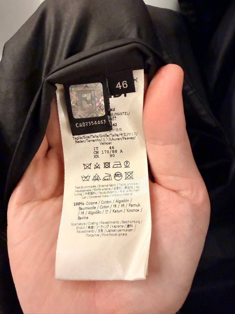 希少！！FENDI 46ストライプデザイン ナイロンジャケット