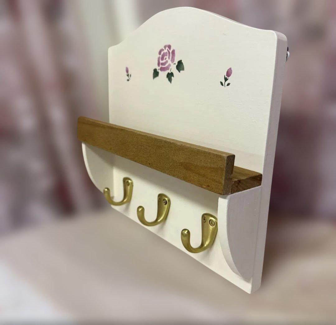 マニーローズの壁掛けキーフック　キッチンラック