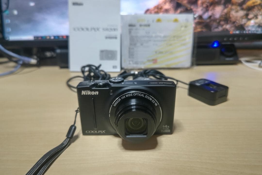 Nikon COOLPIX S8200 本体