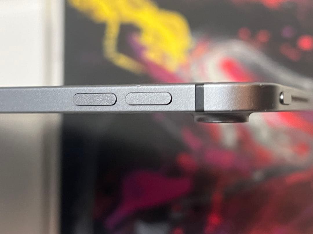 美品　iPad Pro 12.9インチ　1TB セルラー　スペースグレー