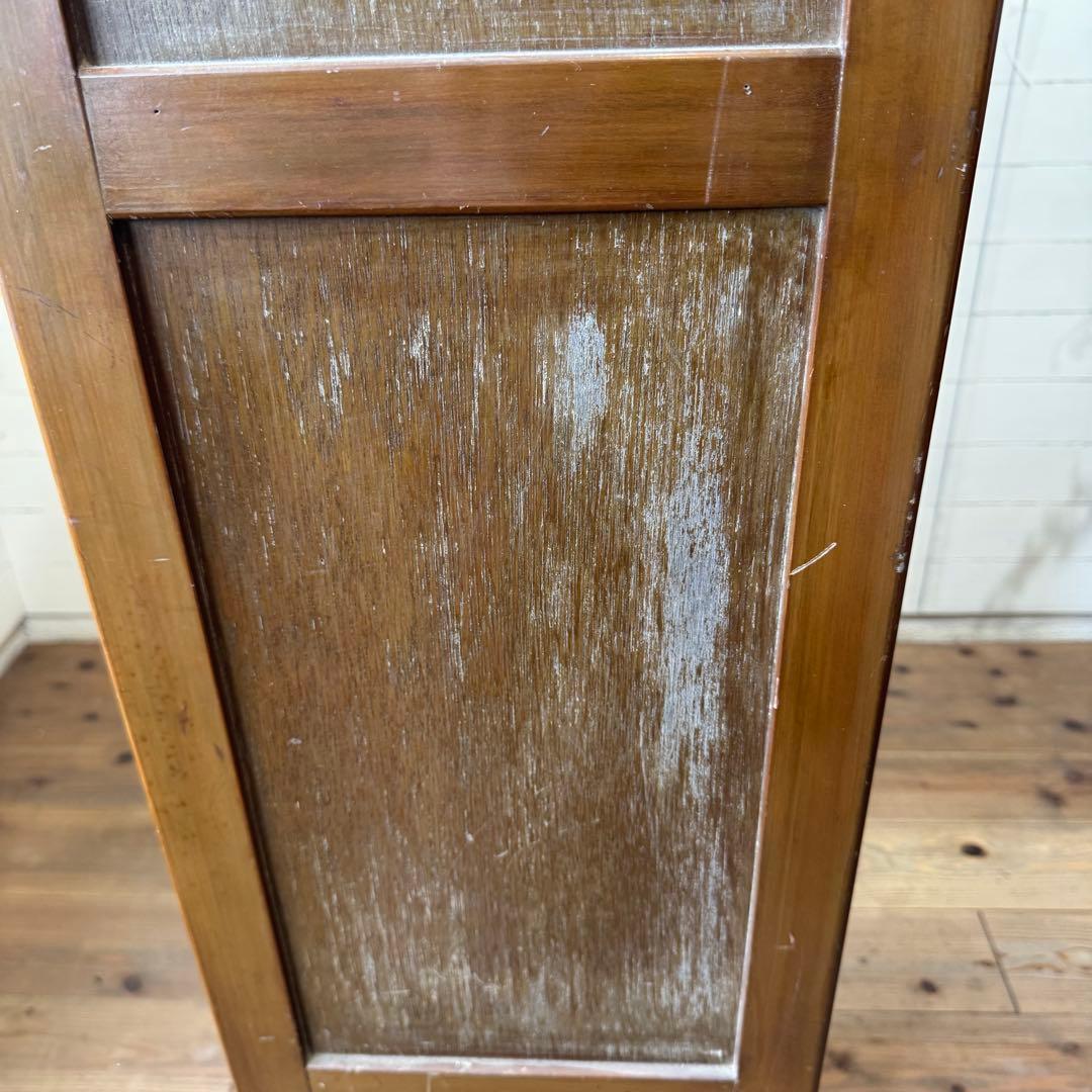 昭和レトロ　ヴィンテージ　波ガラスが素敵な木製キャビネット　本棚　食器棚　収納