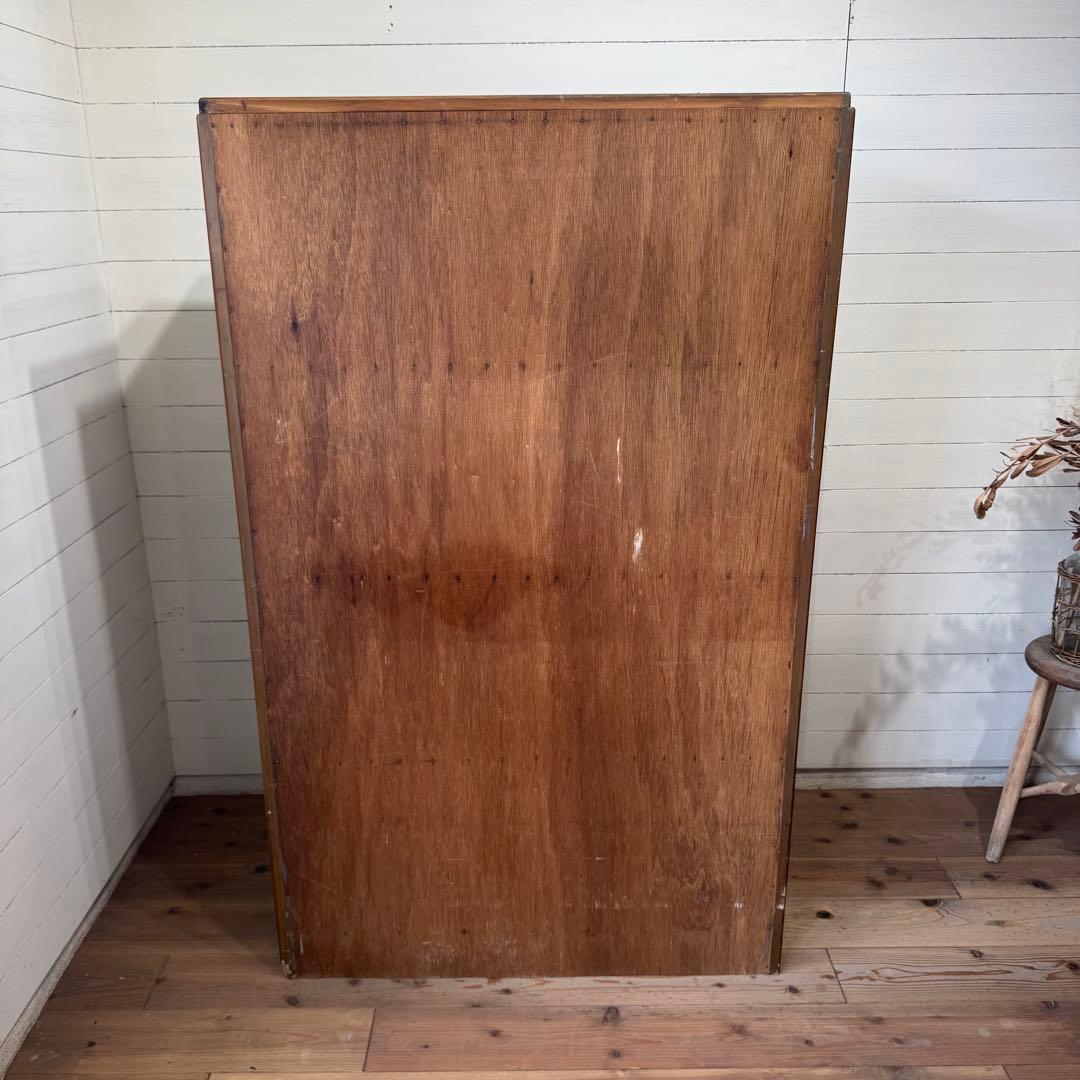 昭和レトロ　ヴィンテージ　波ガラスが素敵な木製キャビネット　本棚　食器棚　収納