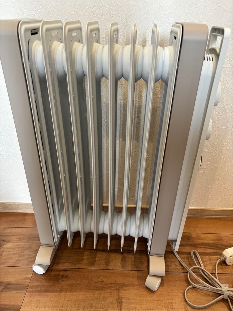 DeLonghi オイルヒーター RHJ21F0812-WH