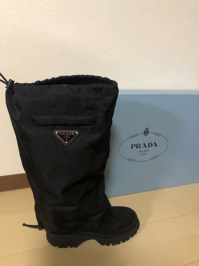 PRADA ブラック ロングブーツ