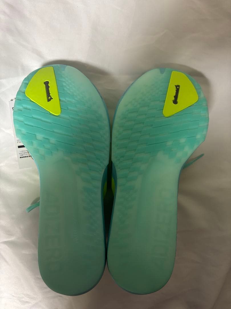 未使用　アディゼロジャパン9 27.5センチ タグ付き