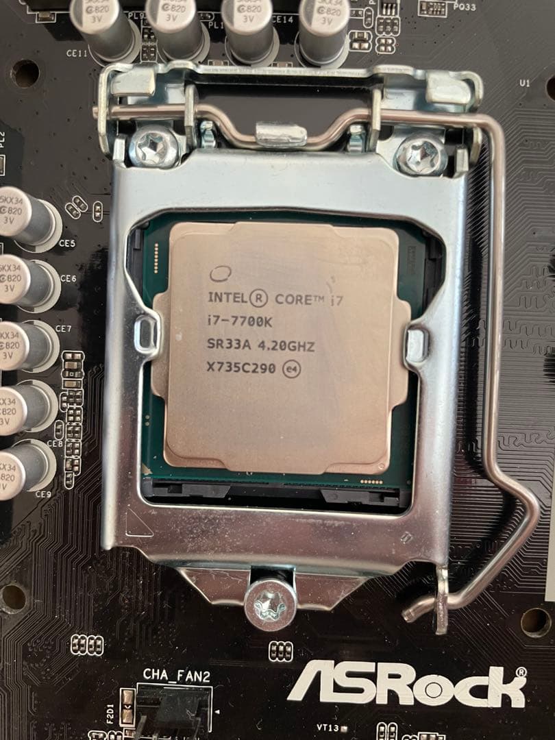 CPU intel core i7 7700K + ASRock Z270 Pro4