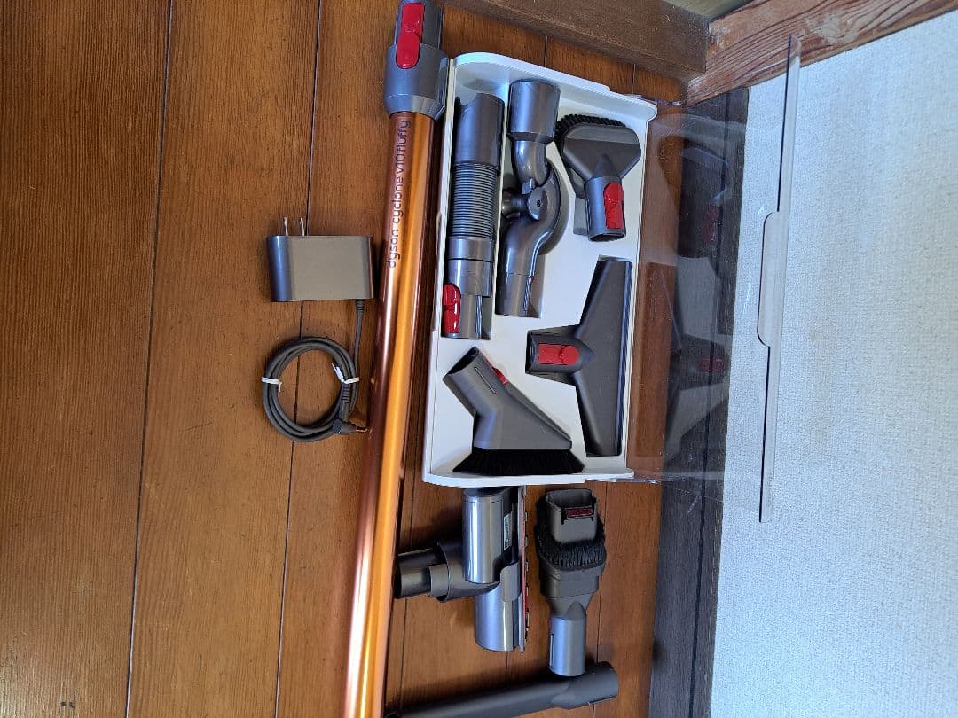 【a433】60分 ダイソン　コードレス　掃除機　SV12　フロアドック　保証有