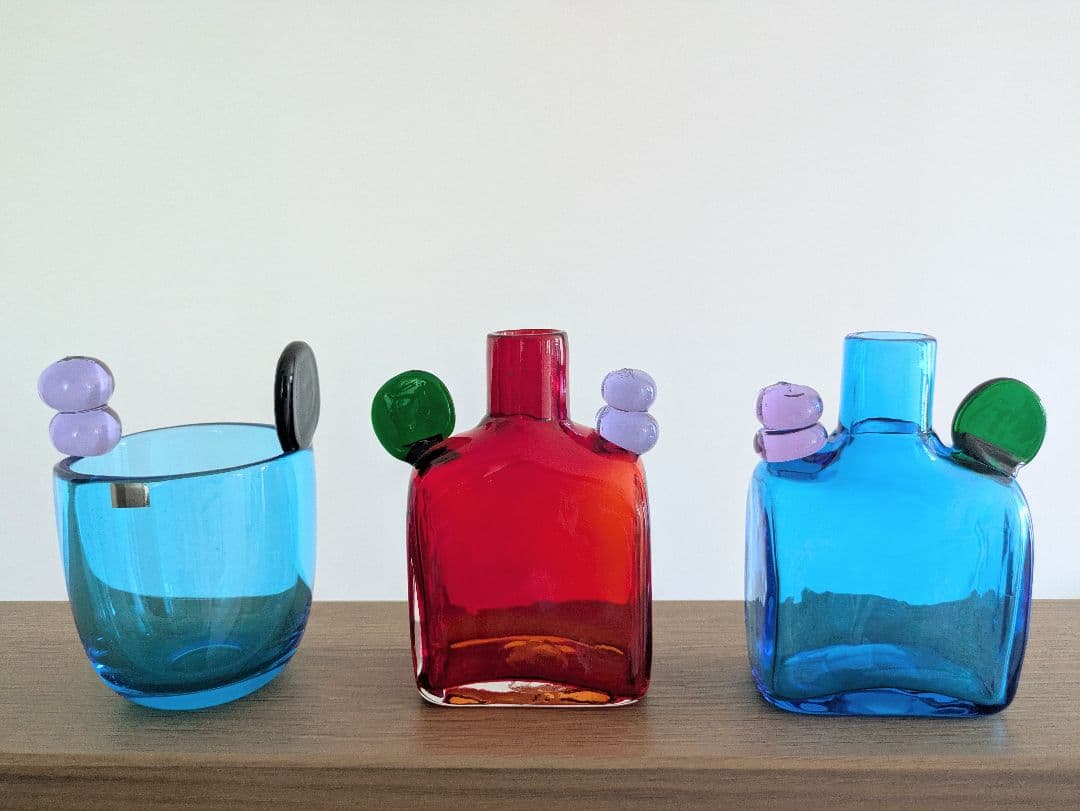 希少　N526 レッド　ポムポム　pampula pompom bottle