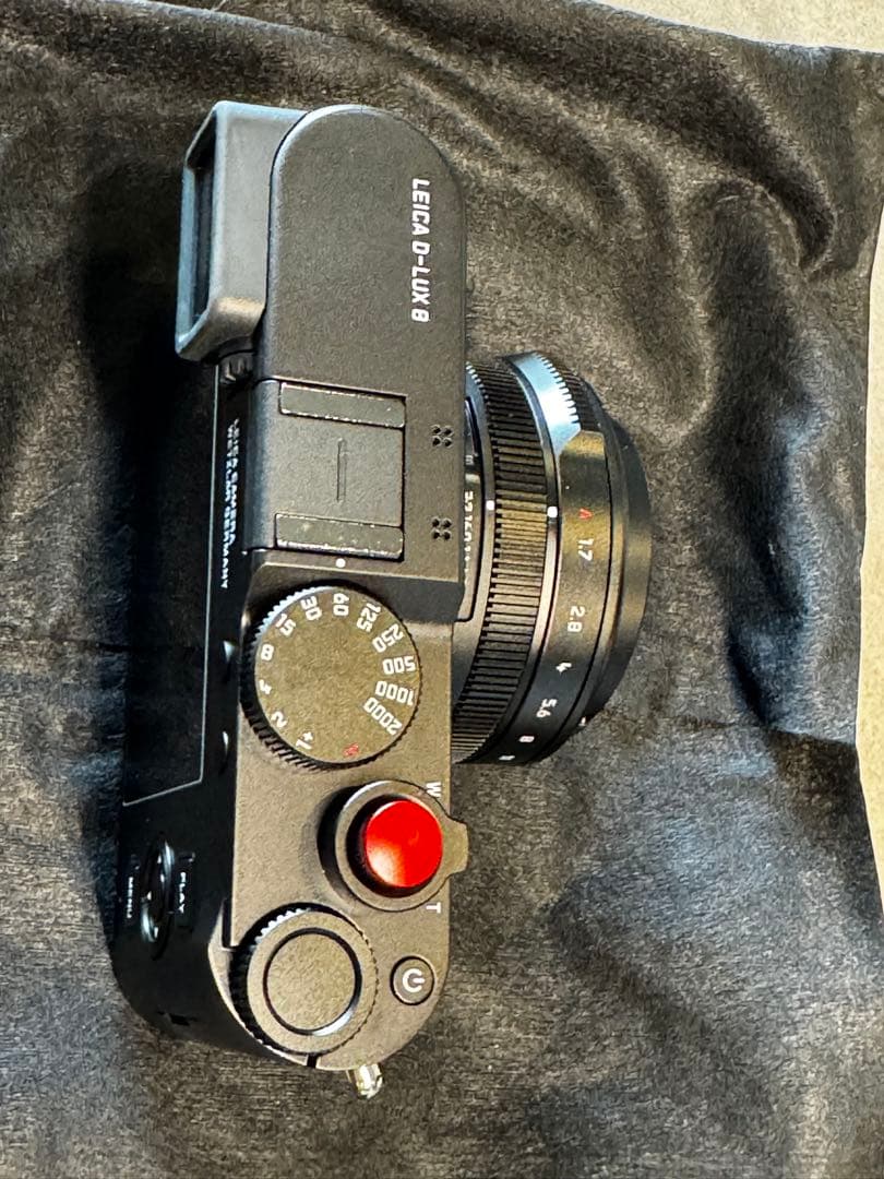 LEICA D-LUX8 付属＋アクセ多数(新品サムレストオートキャップなど)