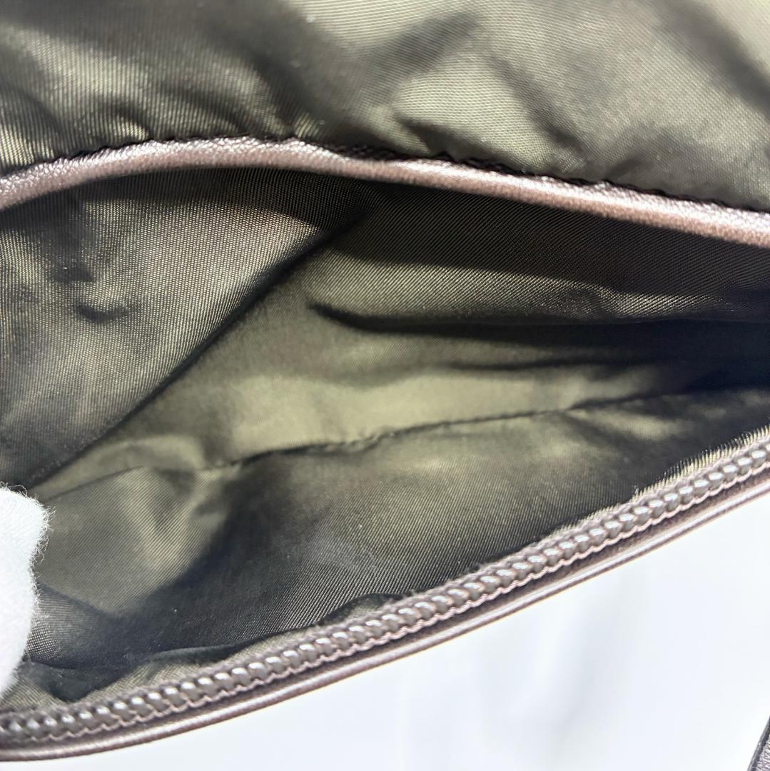 美品 PRADA プラダ ナイロン ショルダーバッグ カーキ A1359B1