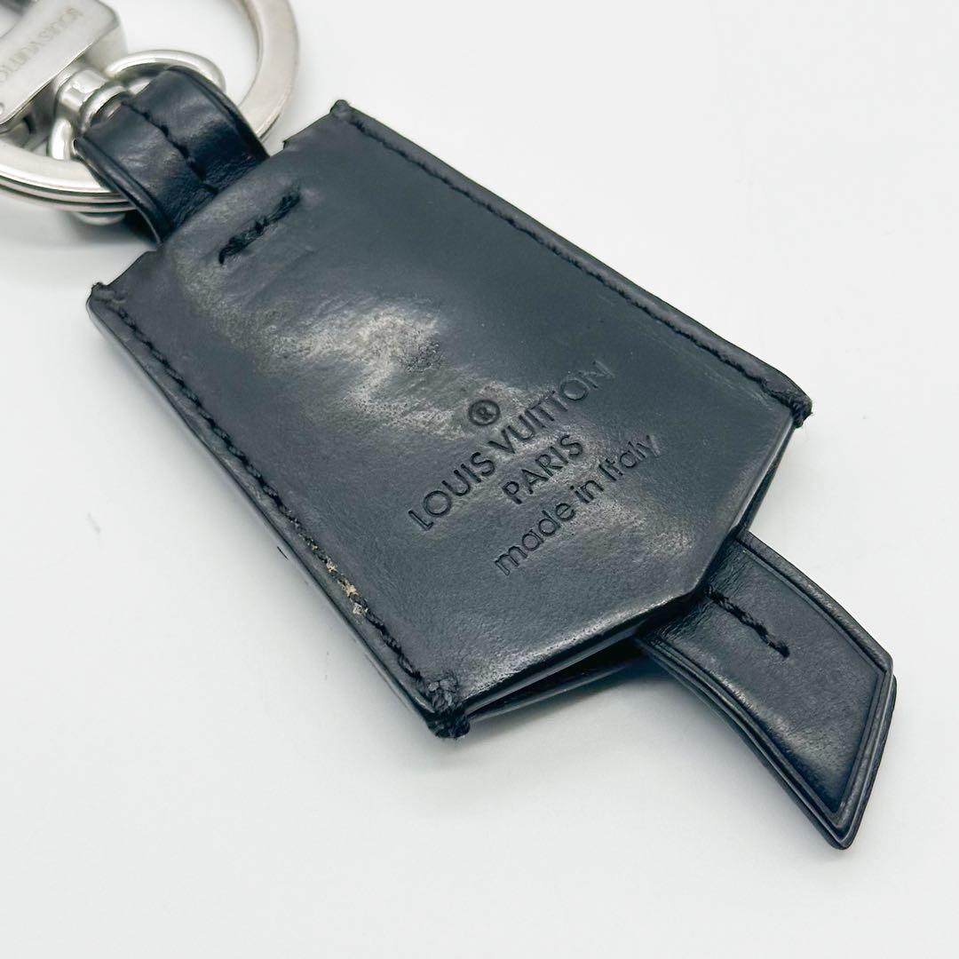 ルイヴィトン キーホルダー クロッシュ クレ ロゴ キーリング チャーム LV