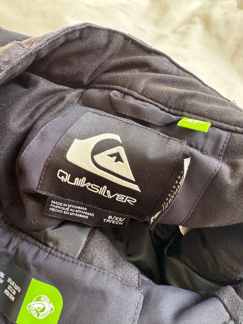 新品！130cm キッズスノーウェアQUIKSILVER