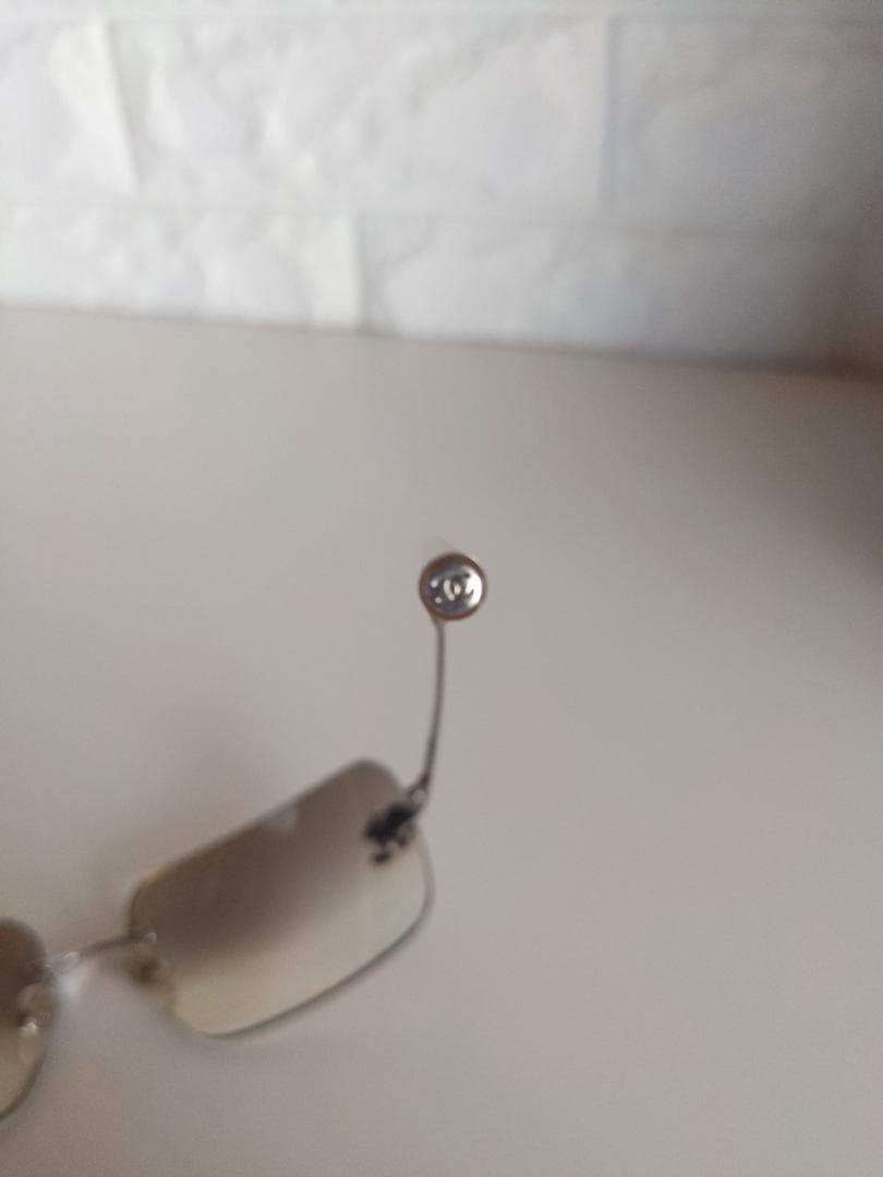 CHANEL シルバーグレー ストーン付き サングラス【レア】【人気色】【美品】