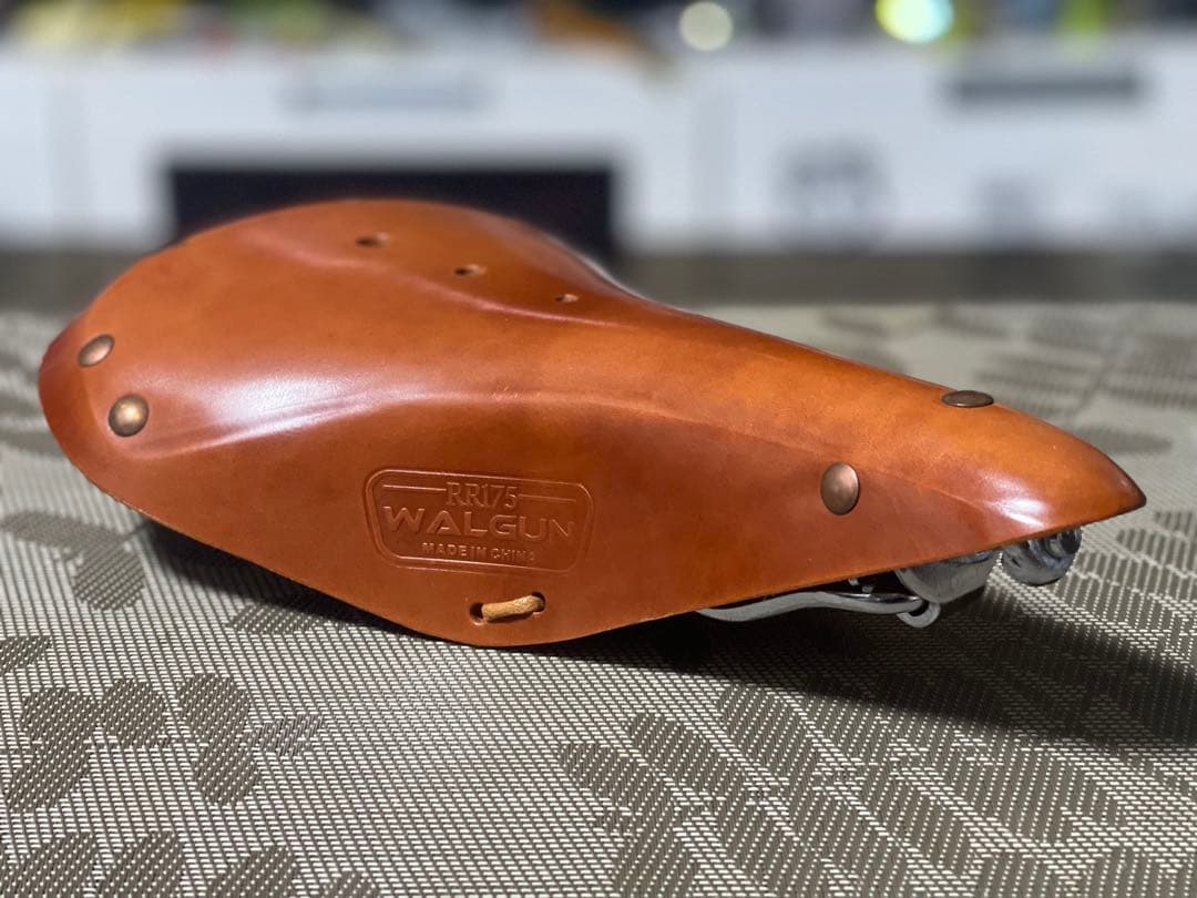 新品未使用★WALGUN レザーサドル BROOKS B17 MATEに最適♪