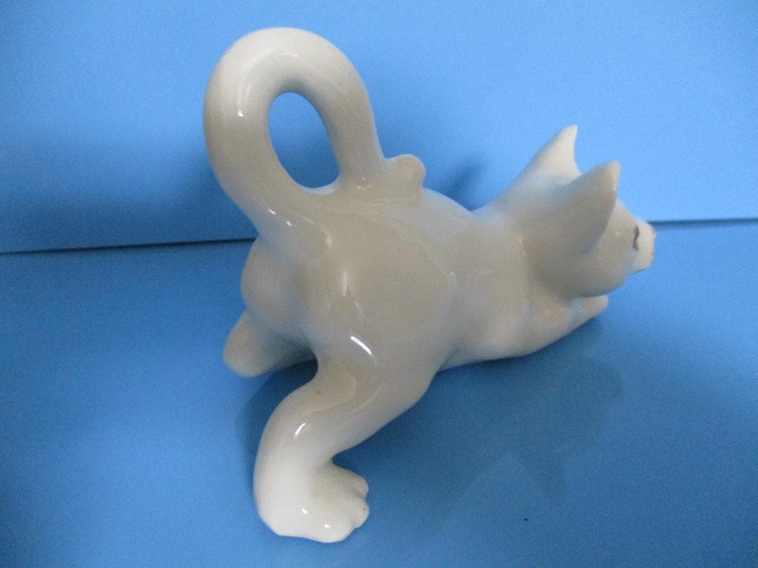 オッドアイの白猫ウィンスタンレイ ケンジントン キャット サイズ1 ZNO1