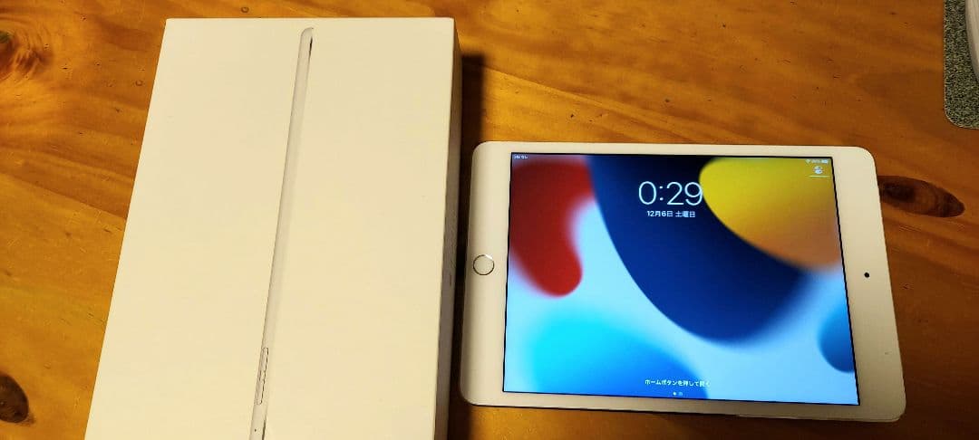 【美品】iPad mini4 128GB Wi-Fi + Cellular