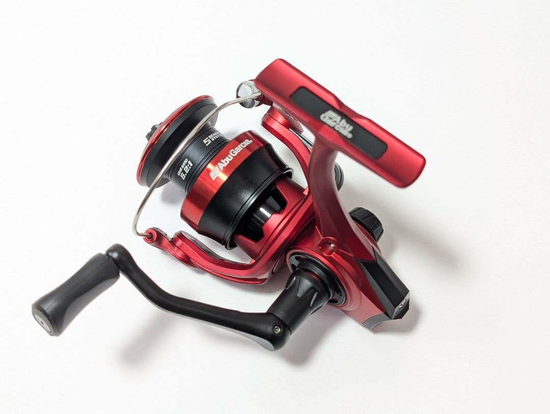 新品 海外モデル アブガルシア ブラックマックスSX 2500H