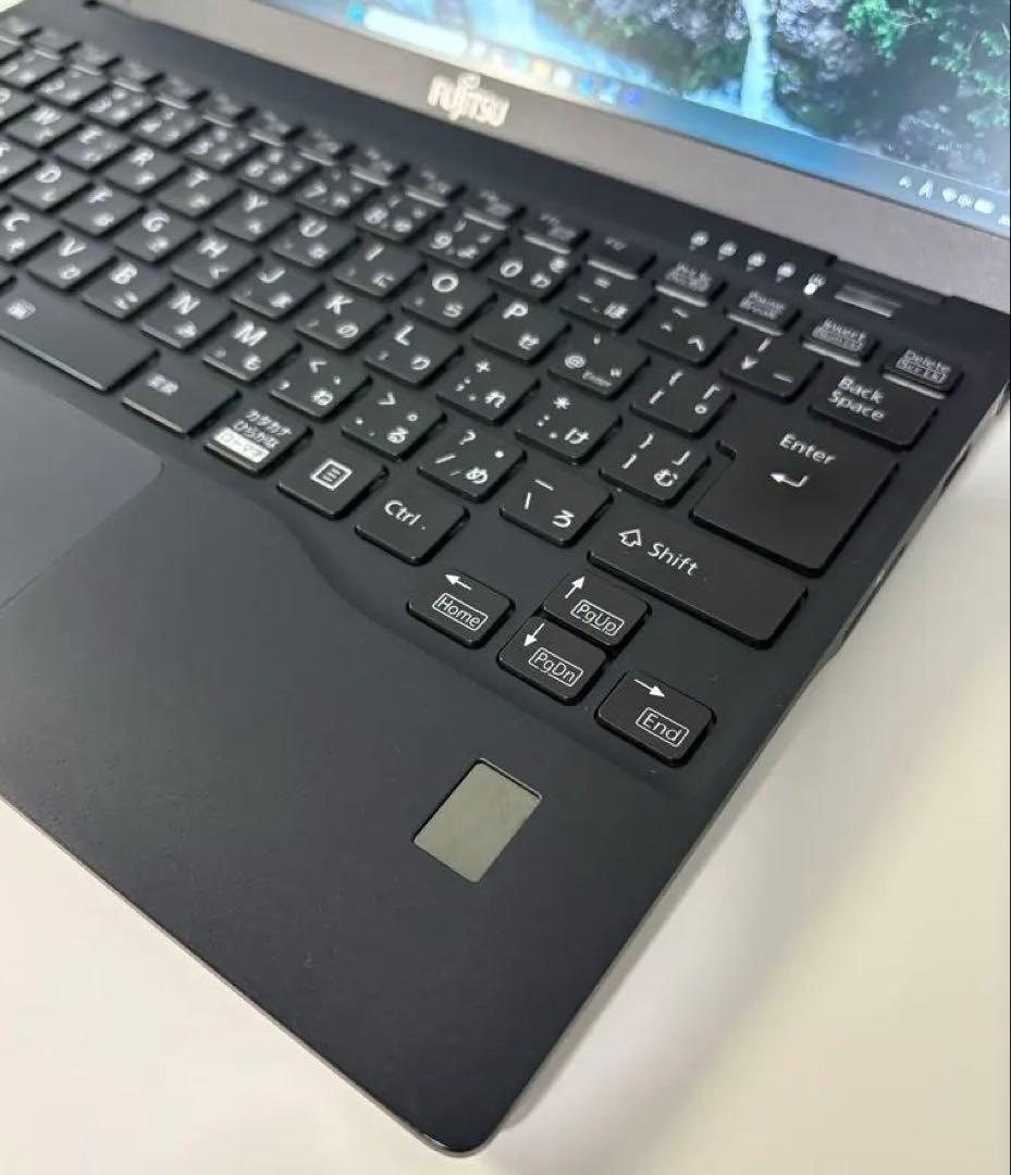 【美品】富士通U9311F超軽量✳︎第11世代インテルi5搭載⭐️メモリ16GB