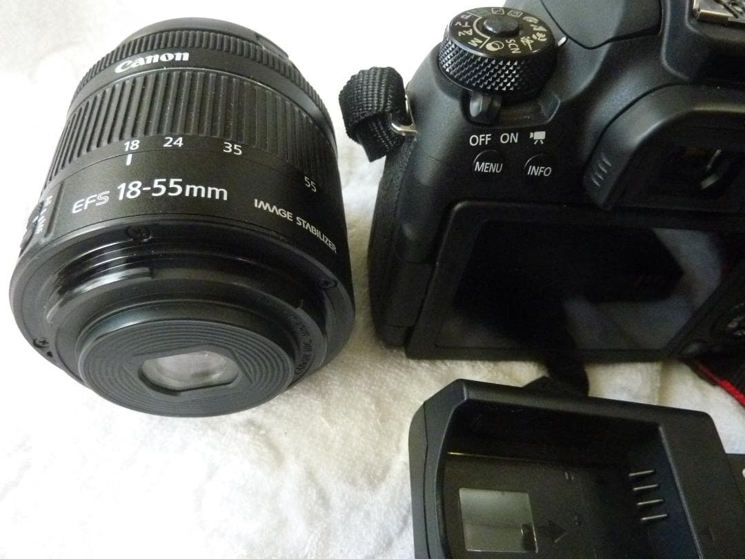 中古　CANON　EOS9000D 　　rivin