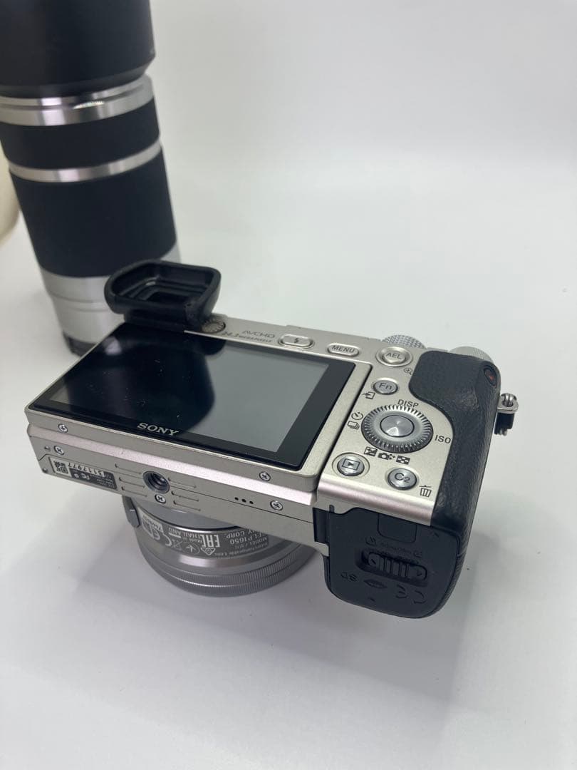【返品保証・動作良好】SONY α6000 ダブルズームレンズキット シルバー