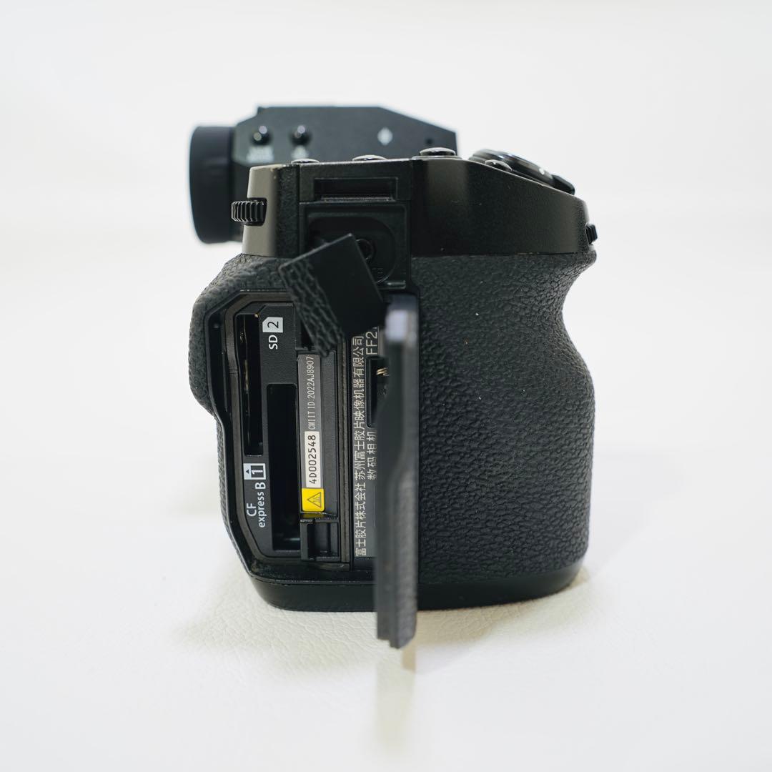 【良品】FUJIFILM xh2 ボディ【純正バッテリー3個＋付属品多数】