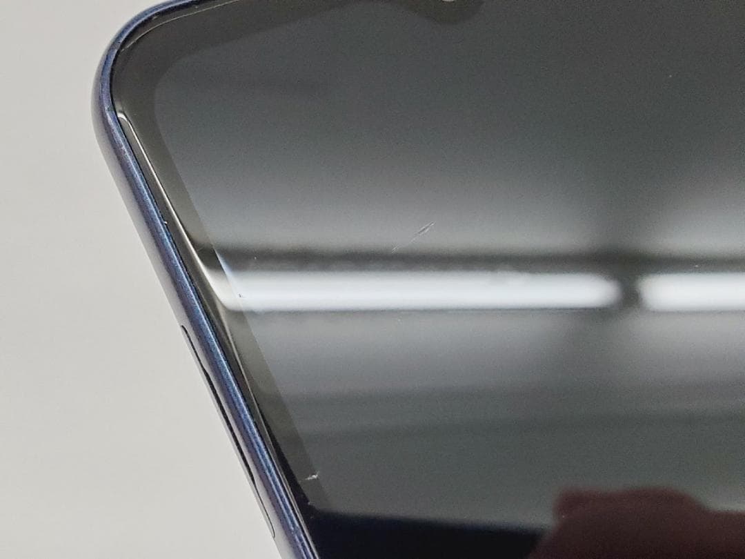 【良品】ドコモ FCNT(富士通) arrows We F51B