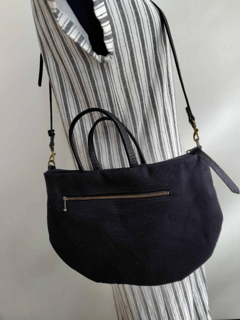 ミナペルホネン/2025tambourineタンバリンネイビー×白/Mサイズ