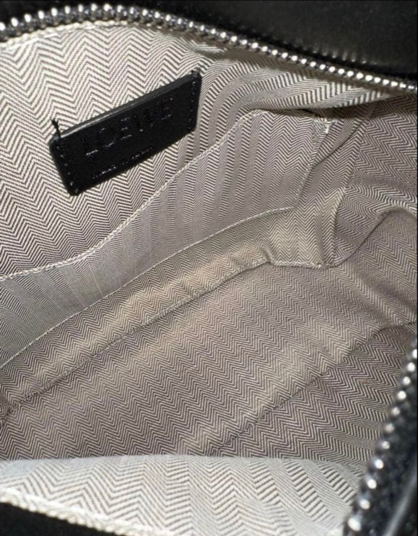 Loewe パズルバッグ　ミディアム