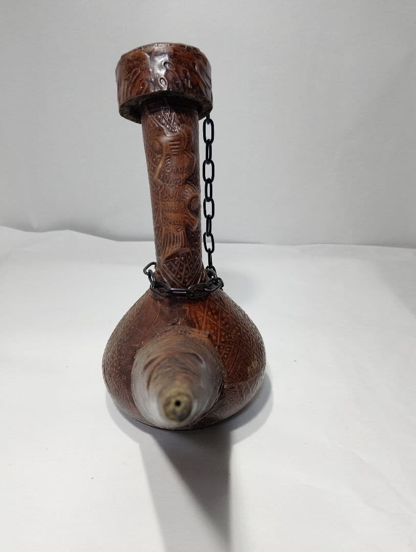 ワインデカンタポロン