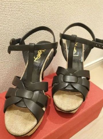 SAINT LAURENT ブラック×ベージュ サンダル