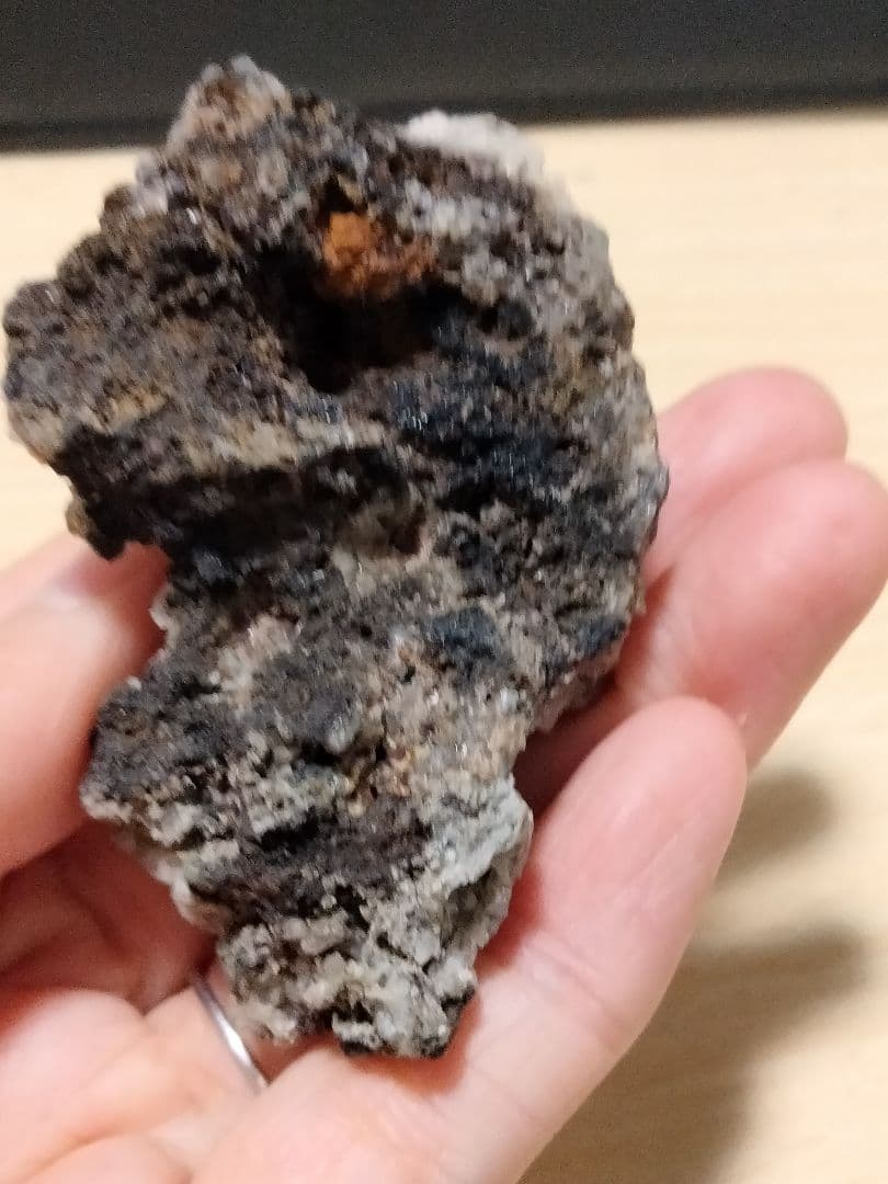 埼玉県秩父市中津川 秩父鉱山 橋掛沢　水晶クラスター 番号6