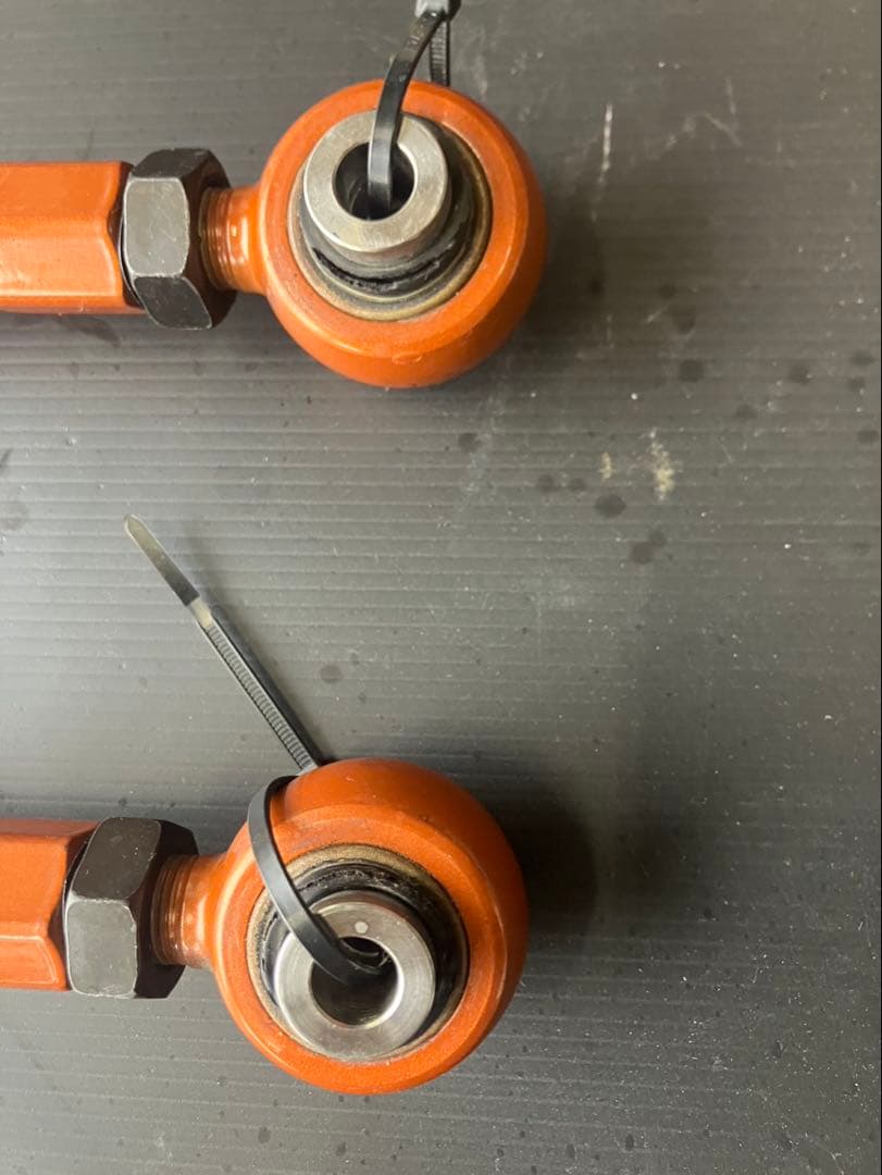 スキッドレーシング アッパーアーム トーコン 50プリウス