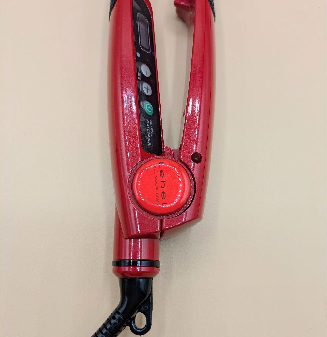 ✴️新品同様✴️PLIA ストレートアイロン レッド