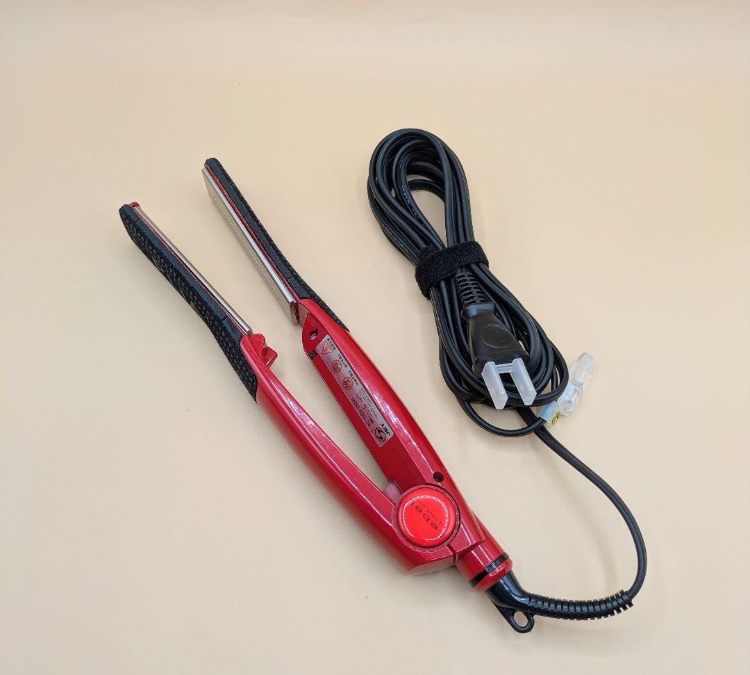 ✴️新品同様✴️PLIA ストレートアイロン レッド