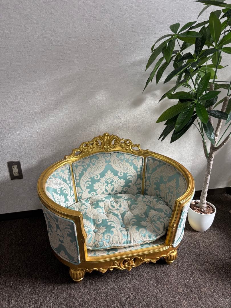ロココ調　クラシック家具　ペット用ソファ　ベッド　アンティーク