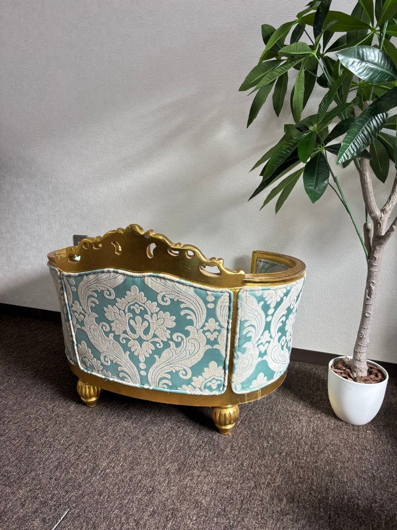 ロココ調　クラシック家具　ペット用ソファ　ベッド　アンティーク