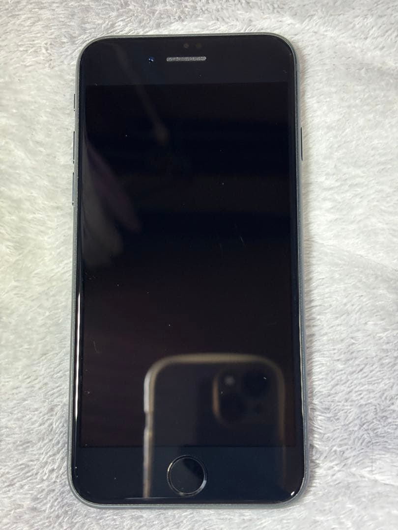 iPhone SE第3世代 64GB SIMフリー 美品