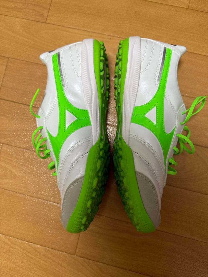 モレリア　トレーニングシューズ　26.5cm