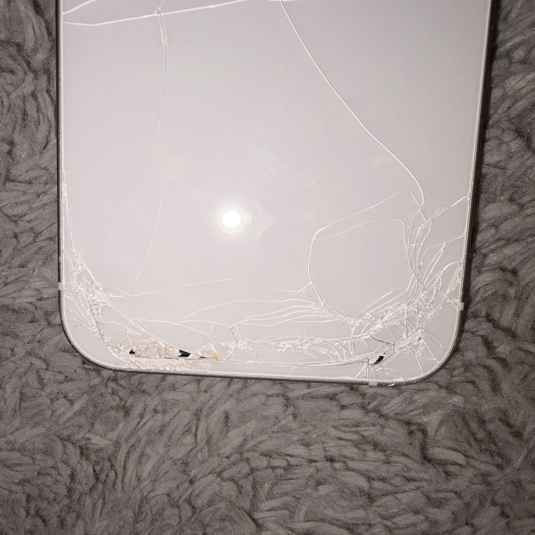 iPhone12 本体 ジャンク品 白 SIMフリー