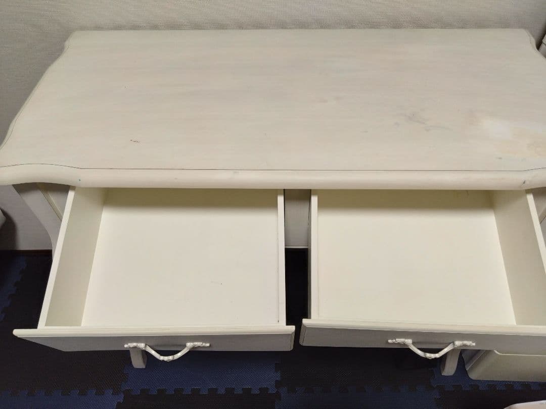 ホワイト サイドテーブル 引き出し2つ　ロココ調家具　猫足　franfran系