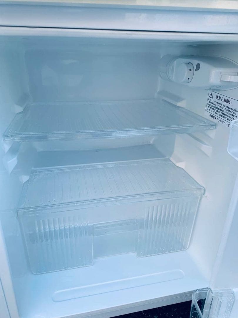 ♦ユーイング ノンフロン冷凍冷蔵庫【2015年製】UR-D90H