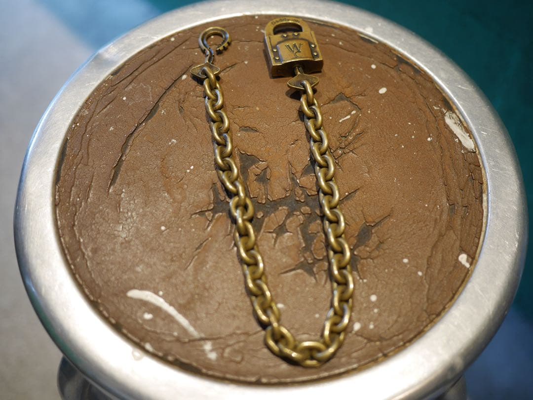 WEIRDOウィアード パドロックウォレットチェーン　真鍮ブラス