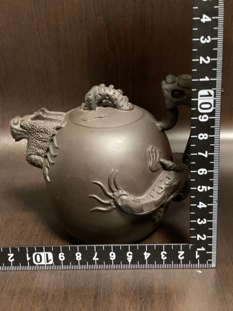 《希少アンティーク品》《送料無料》⭐︎ 龍の急須　レリーフ彫刻　陶器♪⭐︎