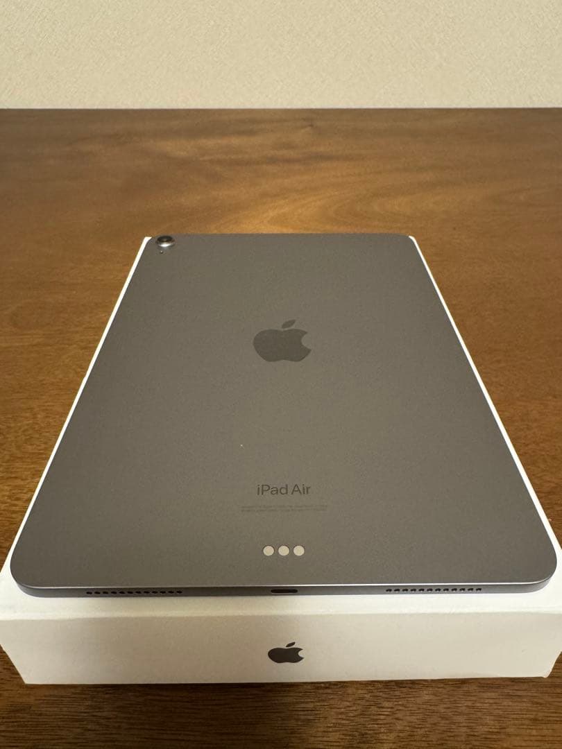 【おまけ付き】iPad Air (第6世代) 128GB スペースグレー