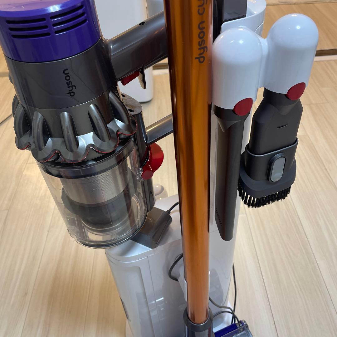 ダイソン　v10 fluffy 掃除機　サイクロン