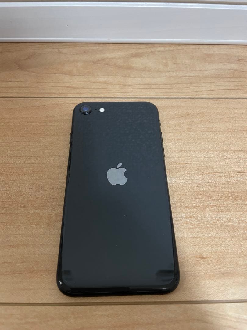 美品　iPhoneSE 第2世代