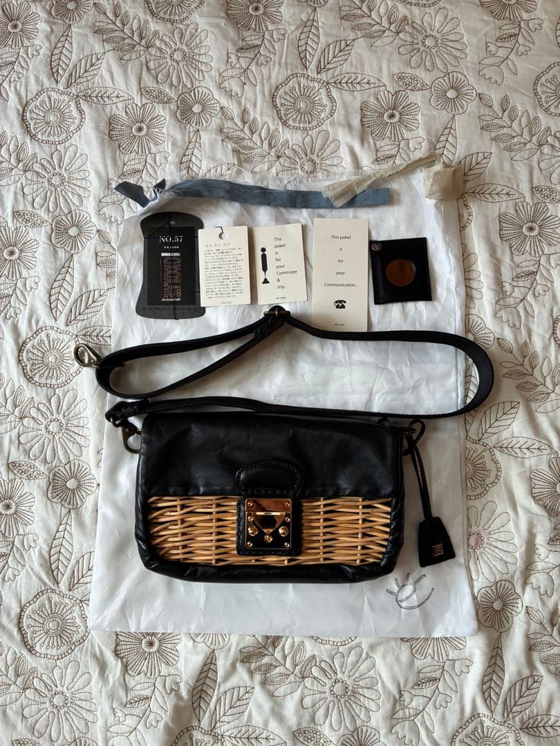 ebagos エバゴス　牛ソフト　ソフトショルダー　ブラック