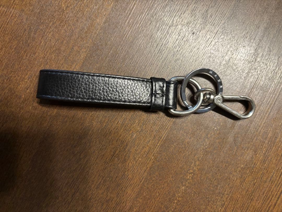 MARNI マルニ　黒 レザー キーホルダー　キーリング