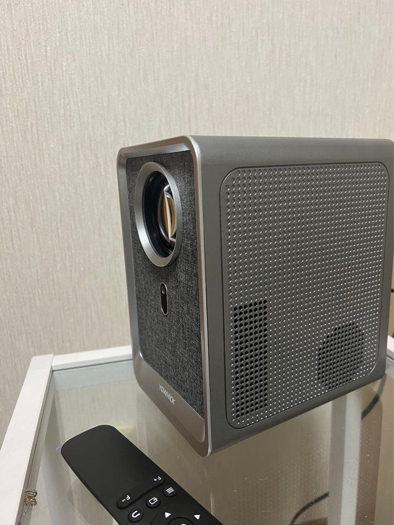 プロジェクター